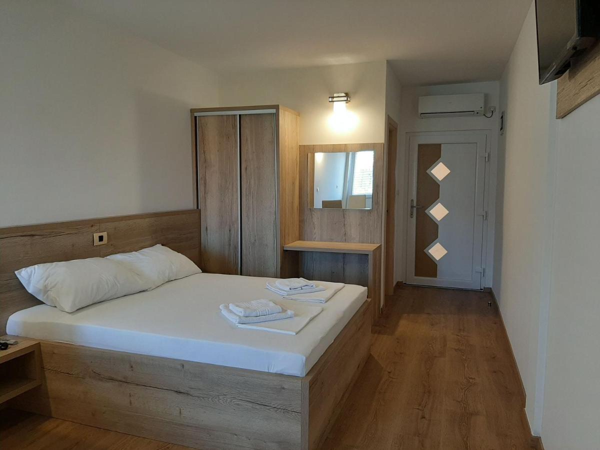 Apartments Edo Novalja Εξωτερικό φωτογραφία
