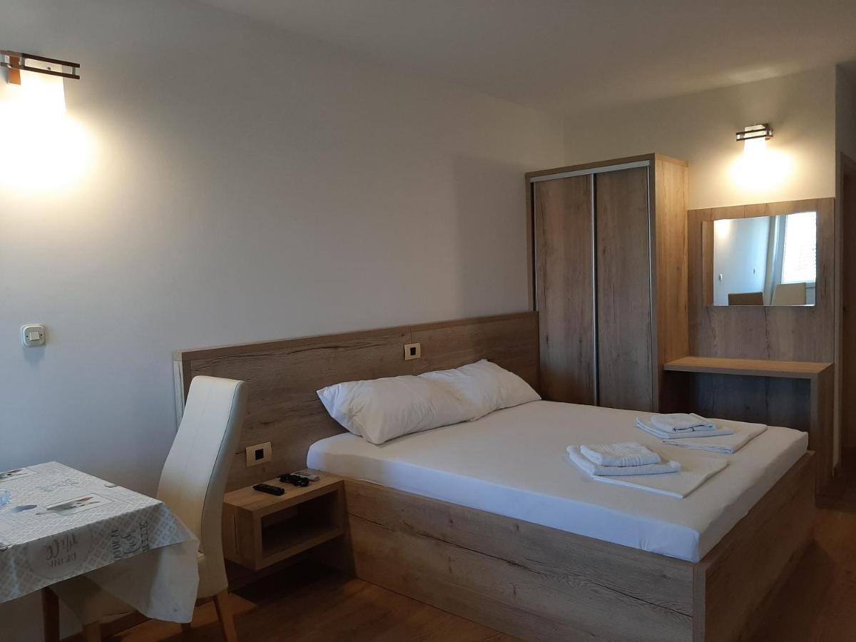Apartments Edo Novalja Εξωτερικό φωτογραφία